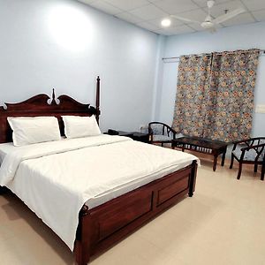 Dev Sneh Residency